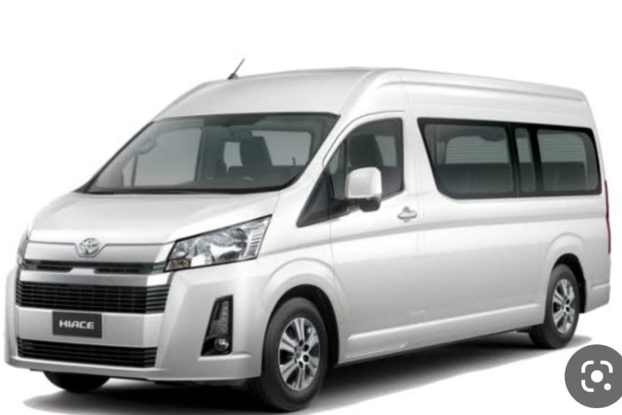 Transfer to the airport (car)